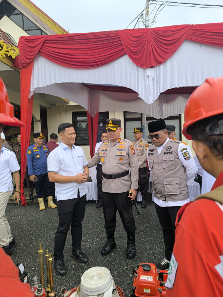 Kepala Daerah dan Kapolres Memimpin Apel Kesiapsiagaan Penanganan Karhutla di Pelalawan Tahun 2025