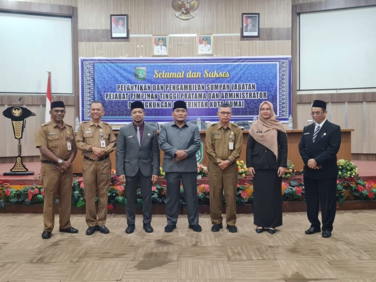 Melangkah Bersama Menuju Kemajuan: Pelantikan Pejabat Pimpinan Tinggi di Kota Dumai