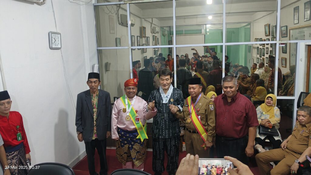 Sinergi Investasi Budaya: Delegasi Malaysia dan Korea Selatan Berkunjung ke Kantor Perumda Tuah Sekata Pangkalan Kerinci