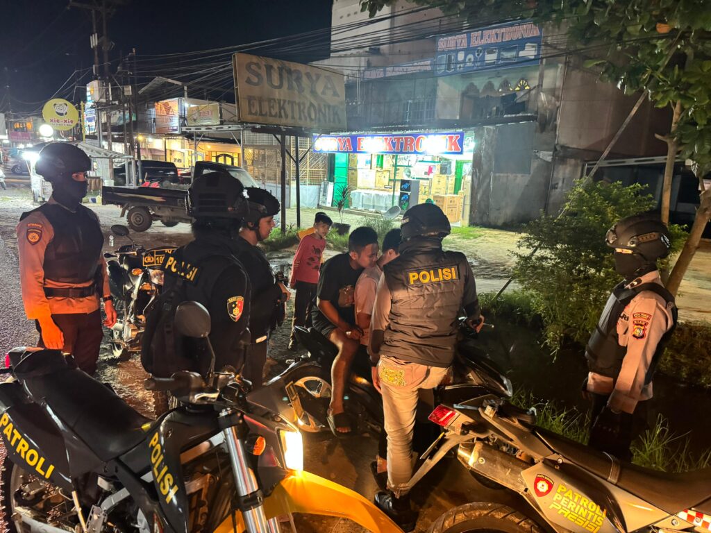 Patroli Polres Pelalawan Jaga Keamanan dan Ketertiban di Pangkalan Kerinci