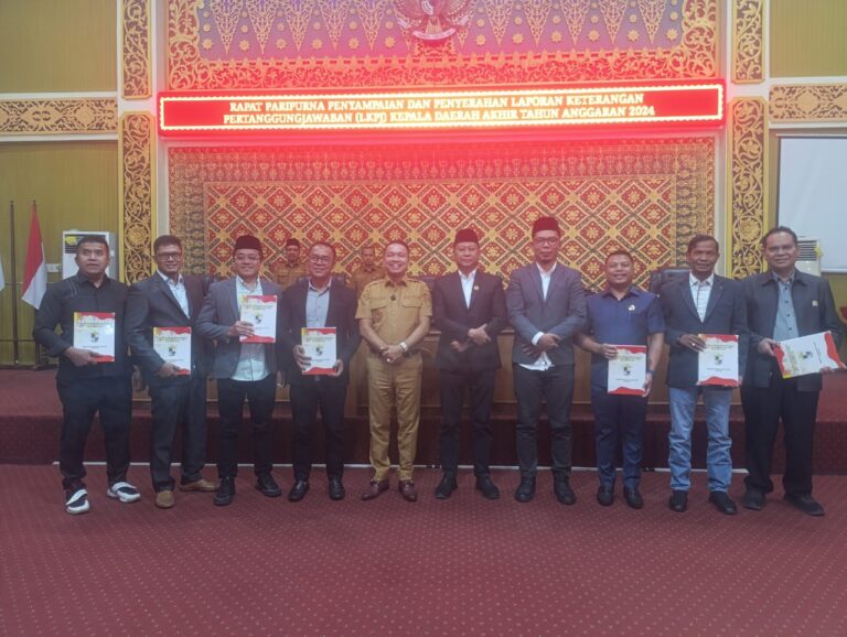 Penyampaian LKPJ Pemerintah Tahun Anggaran 2024 oleh Wakil Bupati dalam Rapat Paripurna DPRD Kabupaten Pelalawan