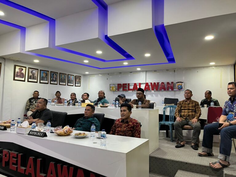 Nonton Bareng Wayang Nusantara HUT Bhayangkara ke-79