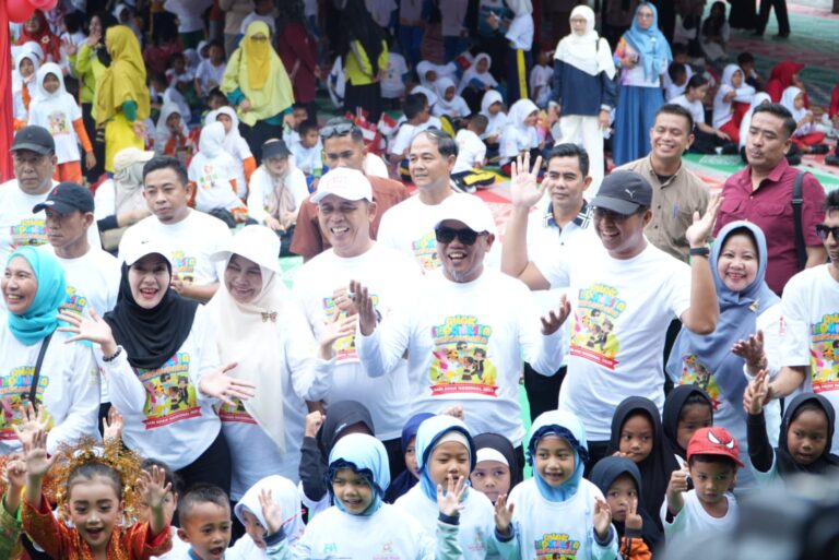 Bupati Pelalawan H. Zukri Tegaskan Komitmen Perkuat Perlindungan Anak dalam Peringatan Hari Anak Nasional 2025