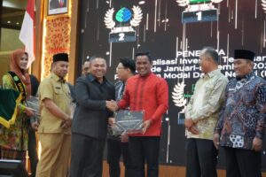 Kabupaten Pelalawan Raih Penghargaan Penyumbang Investasi Terbesar di Provinsi Riau Tahun 2024