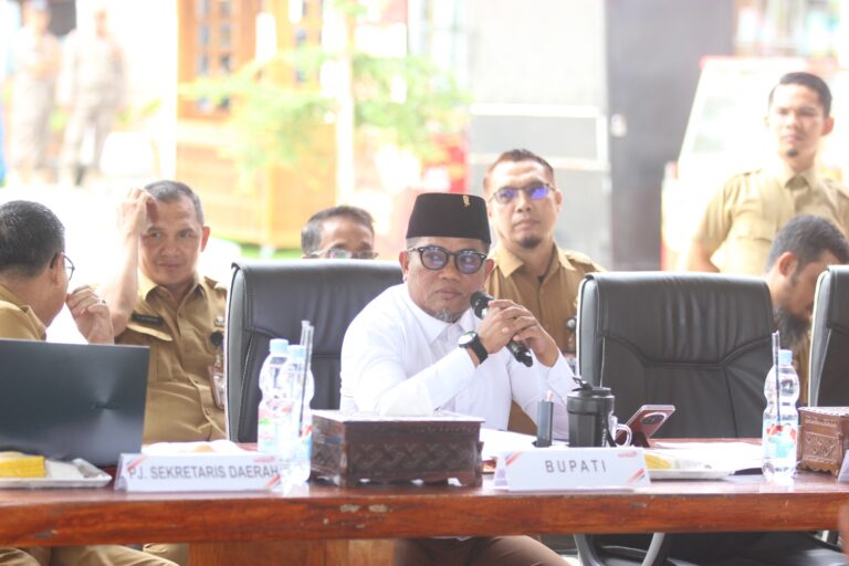 Santai Tapi Serius, Bupati Pelalawan Bahas Masa Depan Pelalawan di Z-Park Pangkalan Kerinci