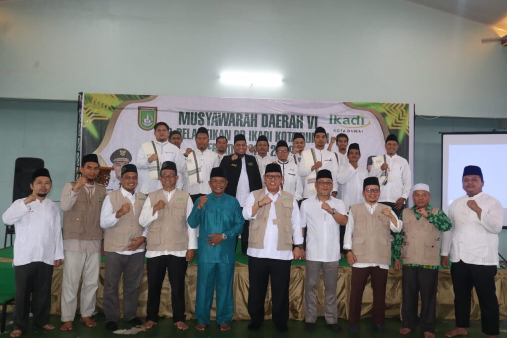 Hadiri Musda VI dan Pelantikan PD IKADI 2025-2030, Sekda Dumai Ajak Sinergi Wujudkan “Dumai Idaman” yang Agamis