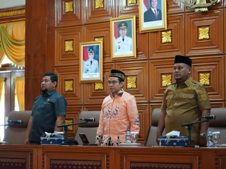 Anggota DPR RI Hendry Munief Gelar Silaturahmi dengan Ratusan Tokoh Masyarakat Siak: Membahas Berbagai Isu Strategis Pembangunan Daerah
