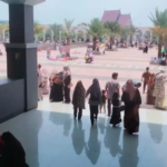 Hari Kedua Idulfitri, Ribuan Pengunjung Padati Masjid Agung Islamic Center Rohul