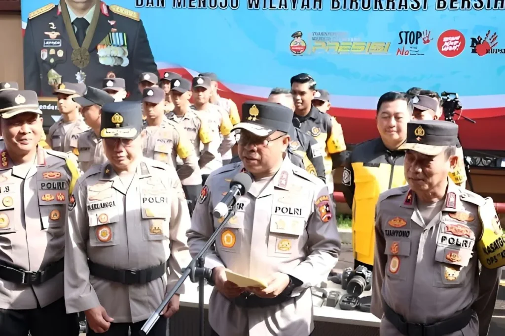 Kepolisian Negara Republik Indonesia Minta Warga Laporkan Oknum Peminta THR ke Layanan 110
