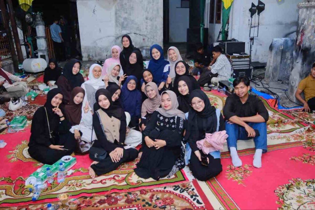 Buka Puasa Bersama Mahasiswa, Bupati Siak Bahas Solusi Pencairan Beasiswa