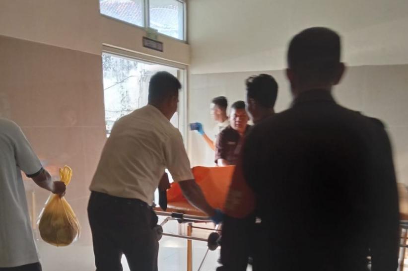 Tangis Haru Iringi Penjemputan 6 Jenazah Korban Kecelakaan Maut di Majalengka