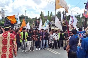 Aksi 214 di DPRD Kaltim: Massa Desak Audit Transparan dan Penolakan Praktik Nepotisme