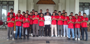Bupati Zukri Resmi Berangkatkan Tim Futsal Pelalawan ke Kejurda Piala Gubernur