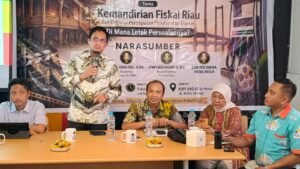 Paradoks Negeri Kaya: Menagih Keadilan Fiskal Riau dari Meja Kedai Kopi