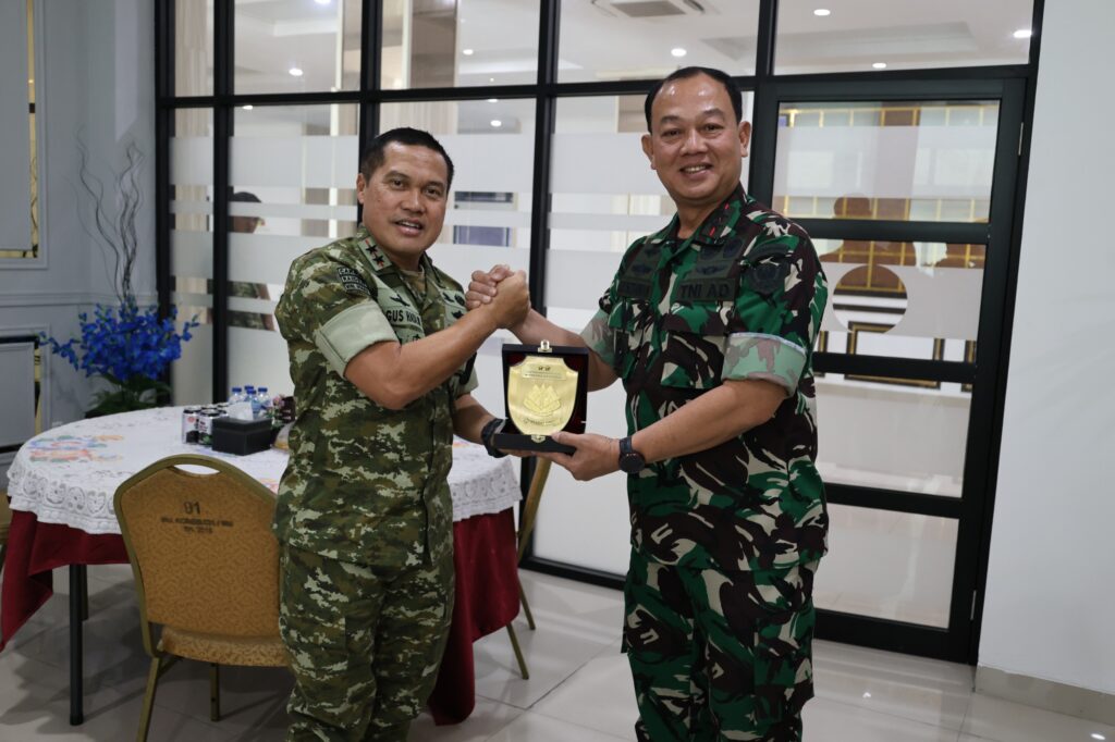 Kodam XIX Tuanku Tambusai Perkuat Sinergi Pembinaan Arhanud, Pangdam Terima Audiensi Danpussen Arhanud