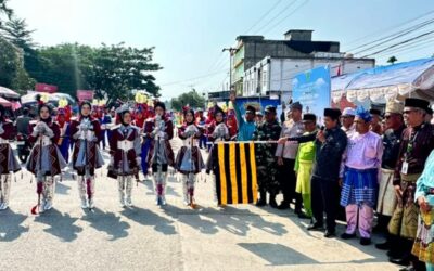 Semarak Milad ke-86 Desa Kotabaru, Anggota DPRD Riau Samsuri Daris Lepas Pawai Ratusan Warga