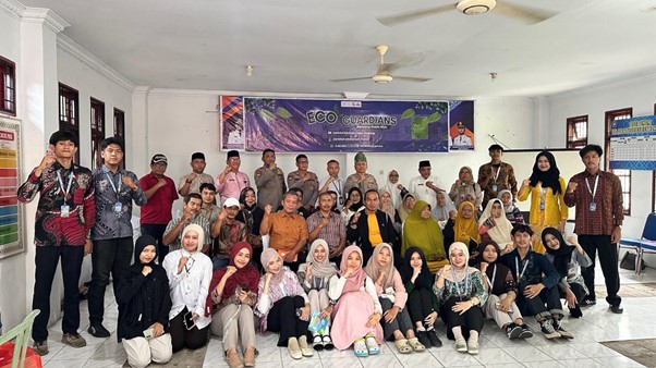 Kukerta FISIP Berdampak untuk Negeri Kelurahan Cinta Raja 2026 Gandeng Polda Riau Gelar Edukasi Green Policing dan Gerakan Menanam Pohon