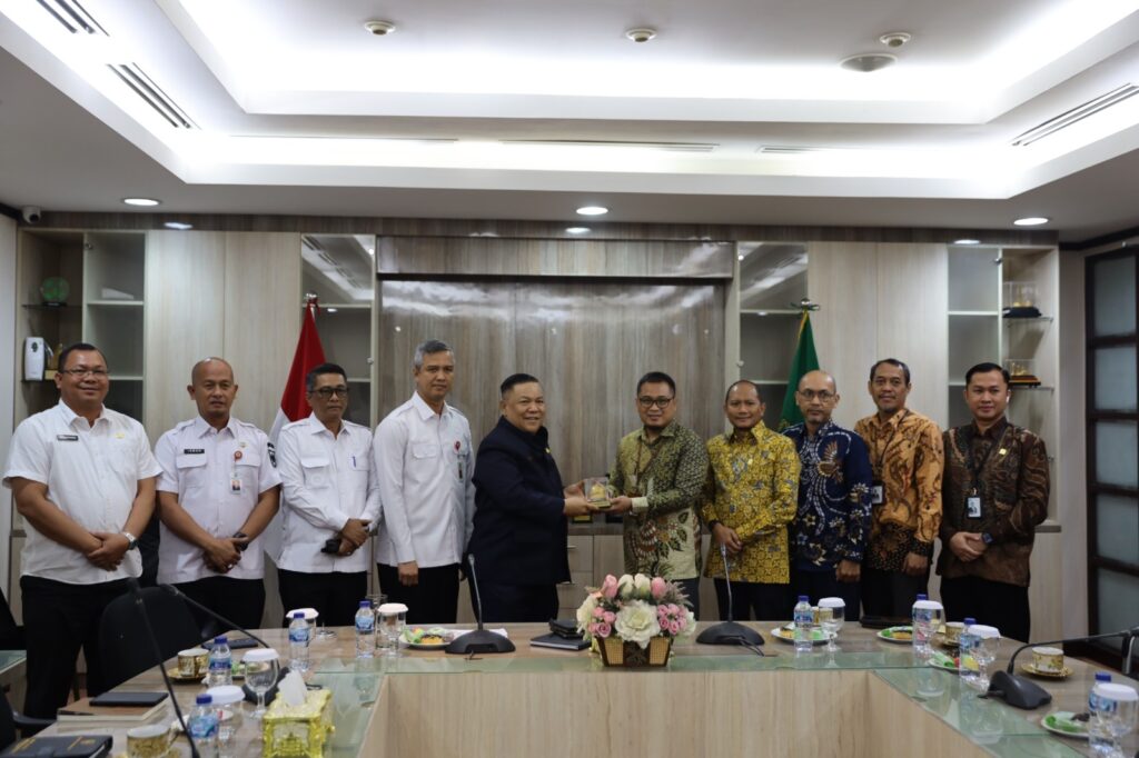 Antisipasi Dampak Karhutla pada Listrik, PLN Perkuat Sinergi dengan Pemprov dan Polda Riau