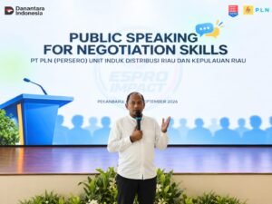 Tingkatkan Kualitas Layanan, PLN UID Riau Kepri Gelar Workshop Public Speaking dan NLP