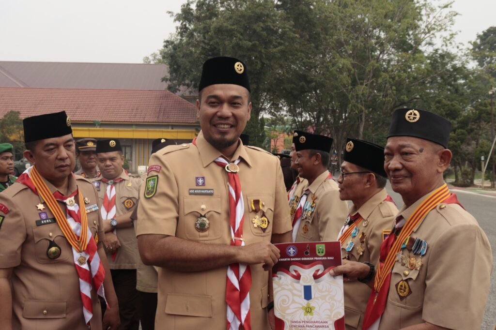 Bupati Inhu Hadiri Apel Besar Peringatan Hari Pramuka Ke-65 di Kantor Bupati Inhu