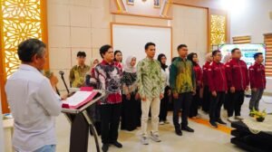 ​Dekan FISIP UNRI Resmi Lantik Pengurus HIMAPPOL dan HIMA-MAP Periode 2026–2027