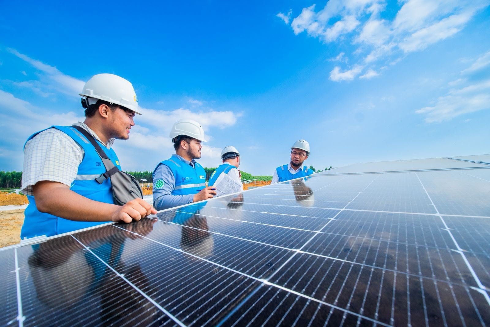 Hari Listrik Nasional ke-81: PLN Perkuat Peran Kelistrikan untuk Kemandirian Bangsa dan Akselerasi Energi Hijau
